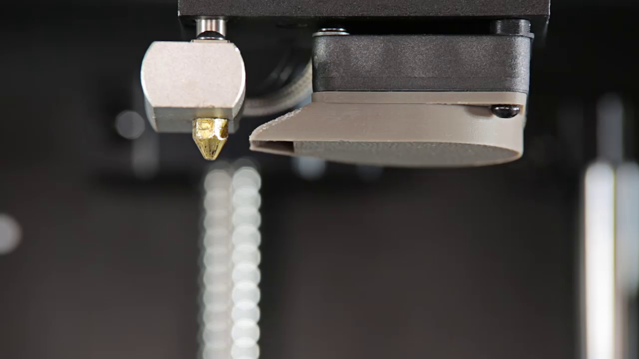 Nozzle-Cleaning-04-unscrew-
